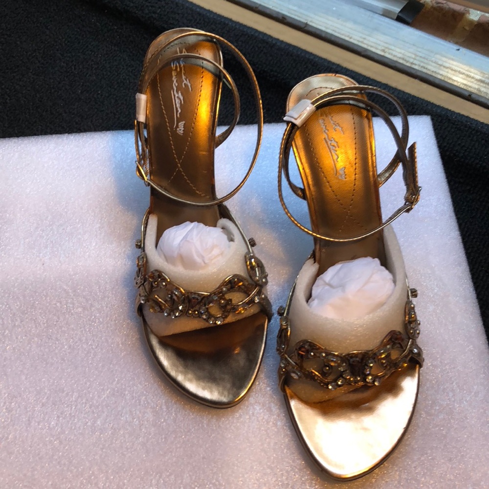 Sweet seventeen jeweled shoes (Las)